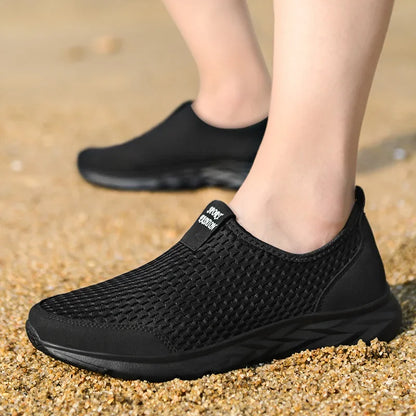 Men's Sneakers Breathable Mesh Men Casual Shoes Outdoor Non-Slip Big Size Loafers Walking Lightweight Male Tennis Shoes
