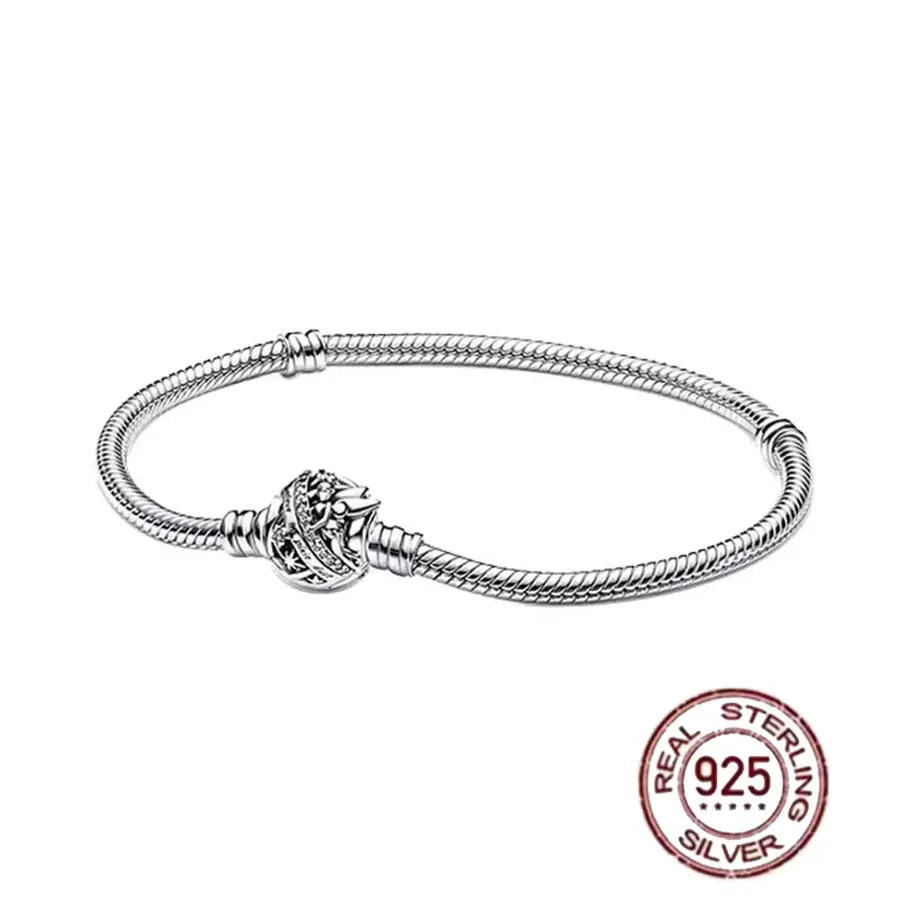 The new hot item, Disney Charm Bead Pendant, is compatible with the original DIY 925 sterling silver bracelet, making it an idea