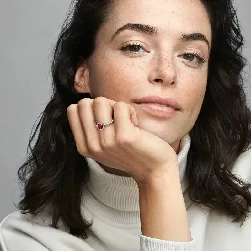 Hot selling 925 chapter pure silver heart-shaped ring, exquisite sparkling crystal charm ring, women's earth jewelry gift