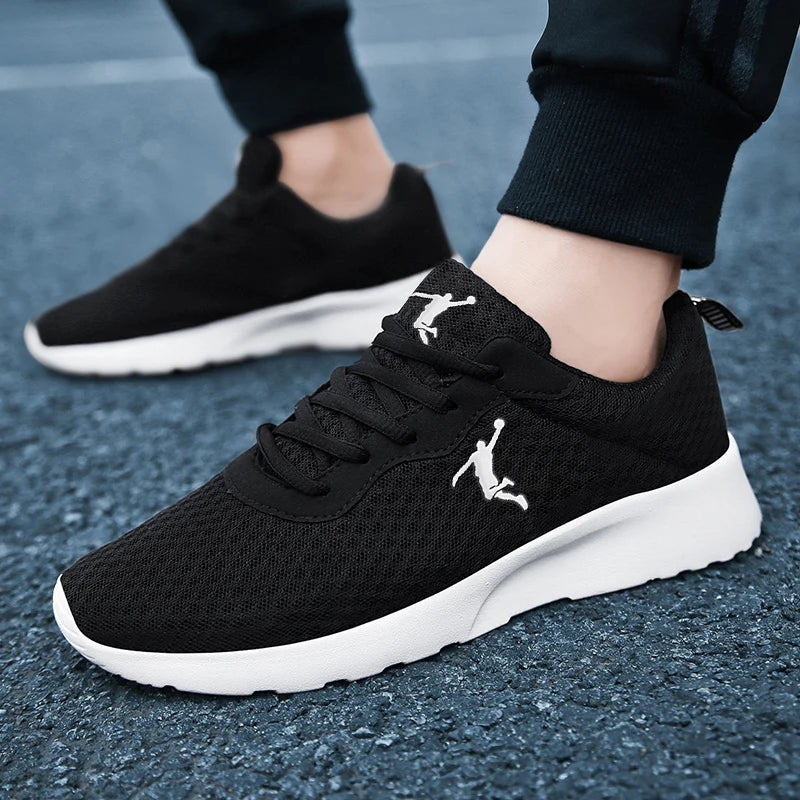 Men's casual sports shoes cushioning breathable lightweight mesh running shoes fashion comfortable soft-soled walking shoes
