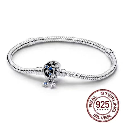 The new hot item, Disney Charm Bead Pendant, is compatible with the original DIY 925 sterling silver bracelet, making it an idea