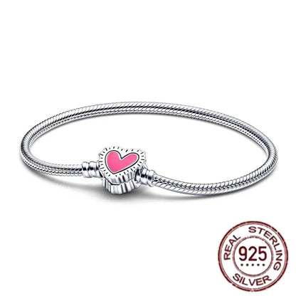 The new hot item, Disney Charm Bead Pendant, is compatible with the original DIY 925 sterling silver bracelet, making it an idea