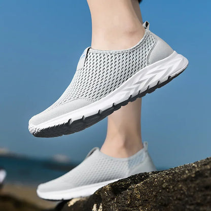 Men's Sneakers Breathable Mesh Men Casual Shoes Outdoor Non-Slip Big Size Loafers Walking Lightweight Male Tennis Shoes