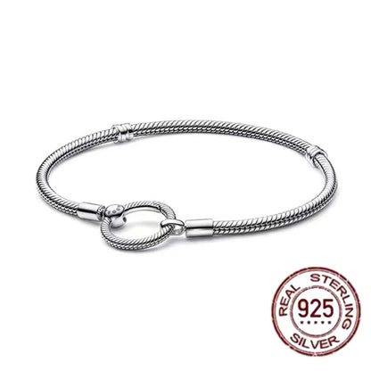 The new hot item, Disney Charm Bead Pendant, is compatible with the original DIY 925 sterling silver bracelet, making it an idea