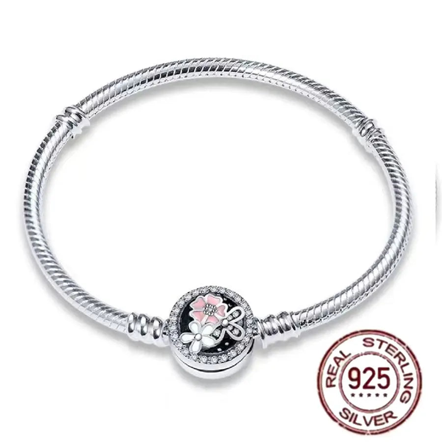 The new hot item, Disney Charm Bead Pendant, is compatible with the original DIY 925 sterling silver bracelet, making it an idea
