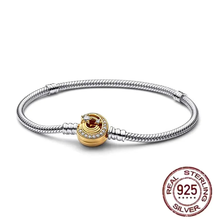 The new hot item, Disney Charm Bead Pendant, is compatible with the original DIY 925 sterling silver bracelet, making it an idea